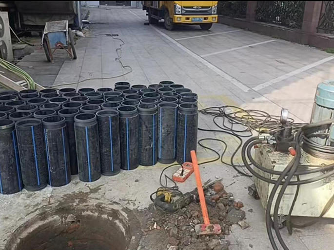 多宝镇PE置换管厂家 DN315置换管 非开挖管短管置换